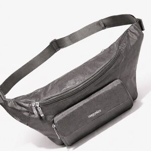 Baggallini Modern Everywhere Waistpack Sling